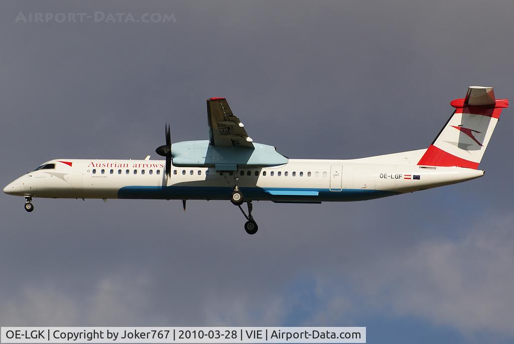 OE-LGK, 2009 De Havilland Canada DHC-8-402Q Dash 8 C/N 4280, Austrian arrows De Havilland Canada DHC-8-401