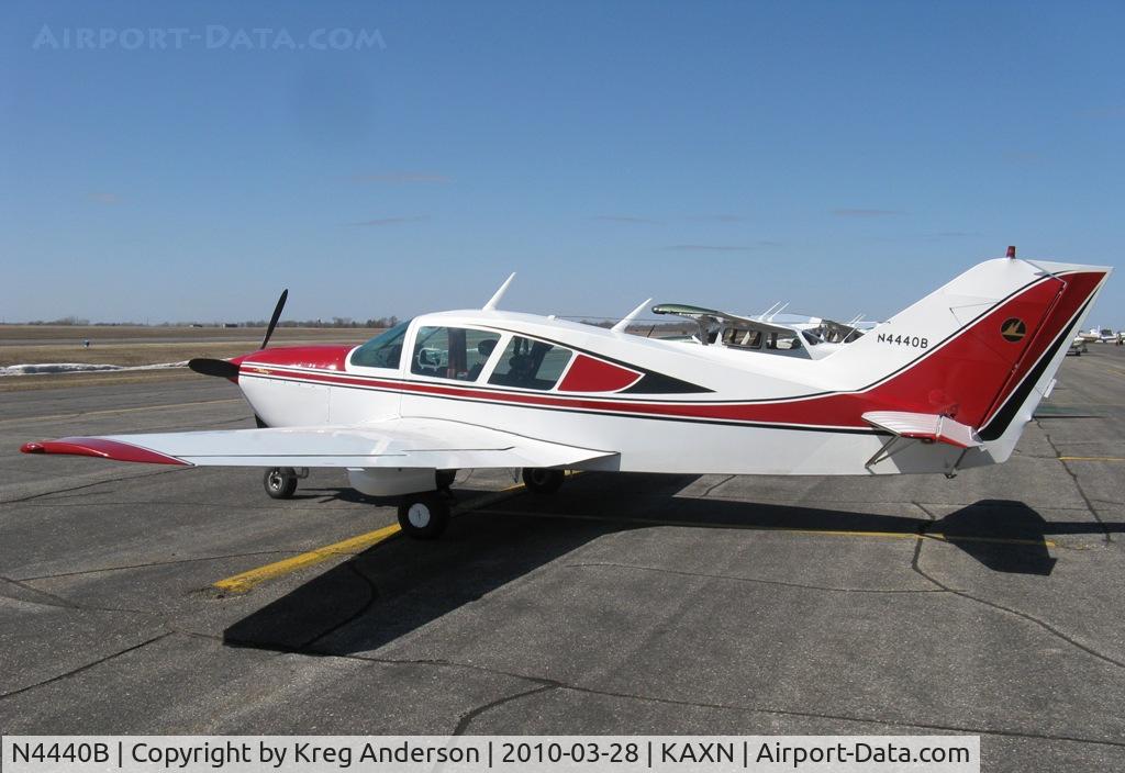N4440B, 1973 Bellanca 17-30A Viking C/N 73-30614, Bellanca 17-30A Super Viking on the ramp.