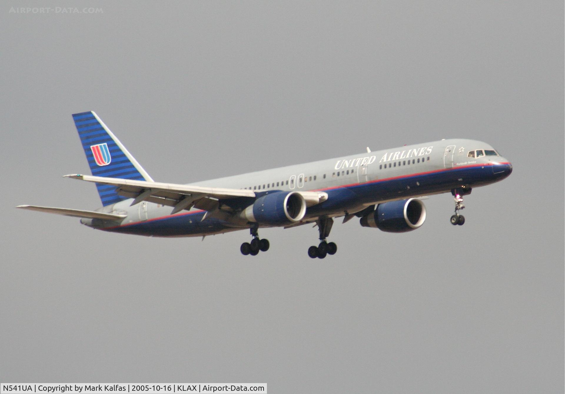 N541UA, 1991 Boeing 757-222 C/N 25253, United Airlines Boeing 757-222, 7R approach KLAX.