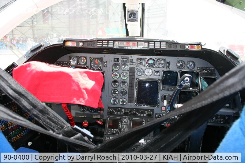 90-0400, 1990 Beechcraft T-1A Jayhawk C/N TT-3, T-1A cockpit view.