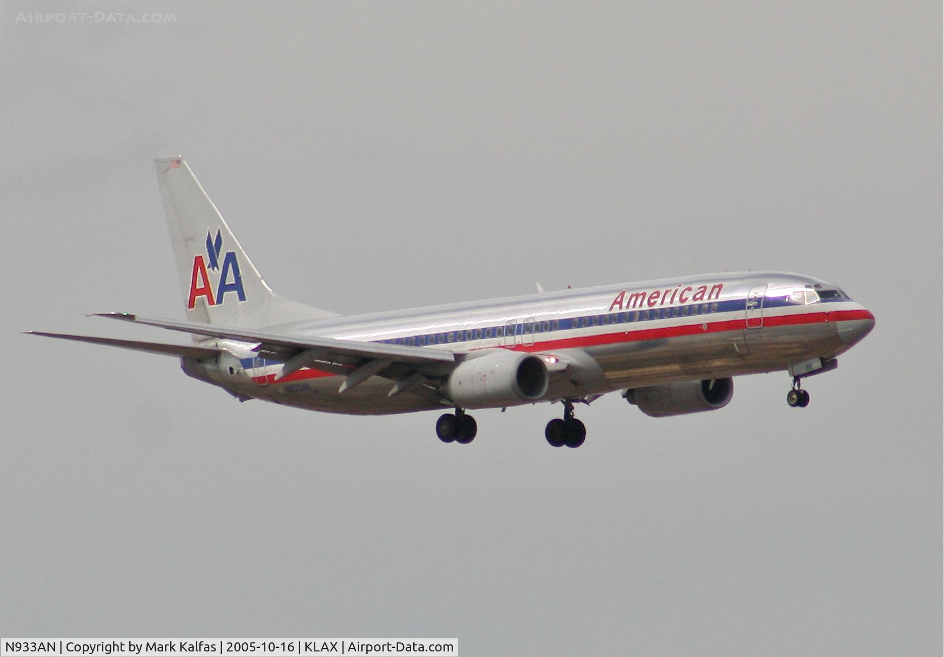 N933AN, 2000 Boeing 737-823 C/N 30080, American Airlines Boeing 737-823 N933AN, 7R approach KLAX.