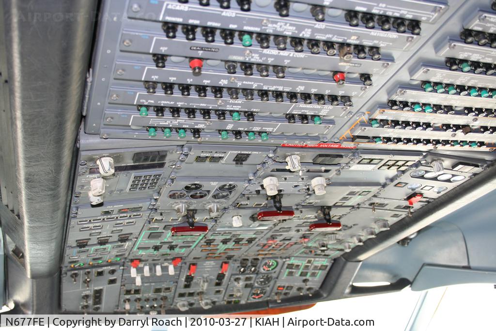 N677FE, 1998 Airbus A300F4-605R C/N 791, A306 overhead panel.