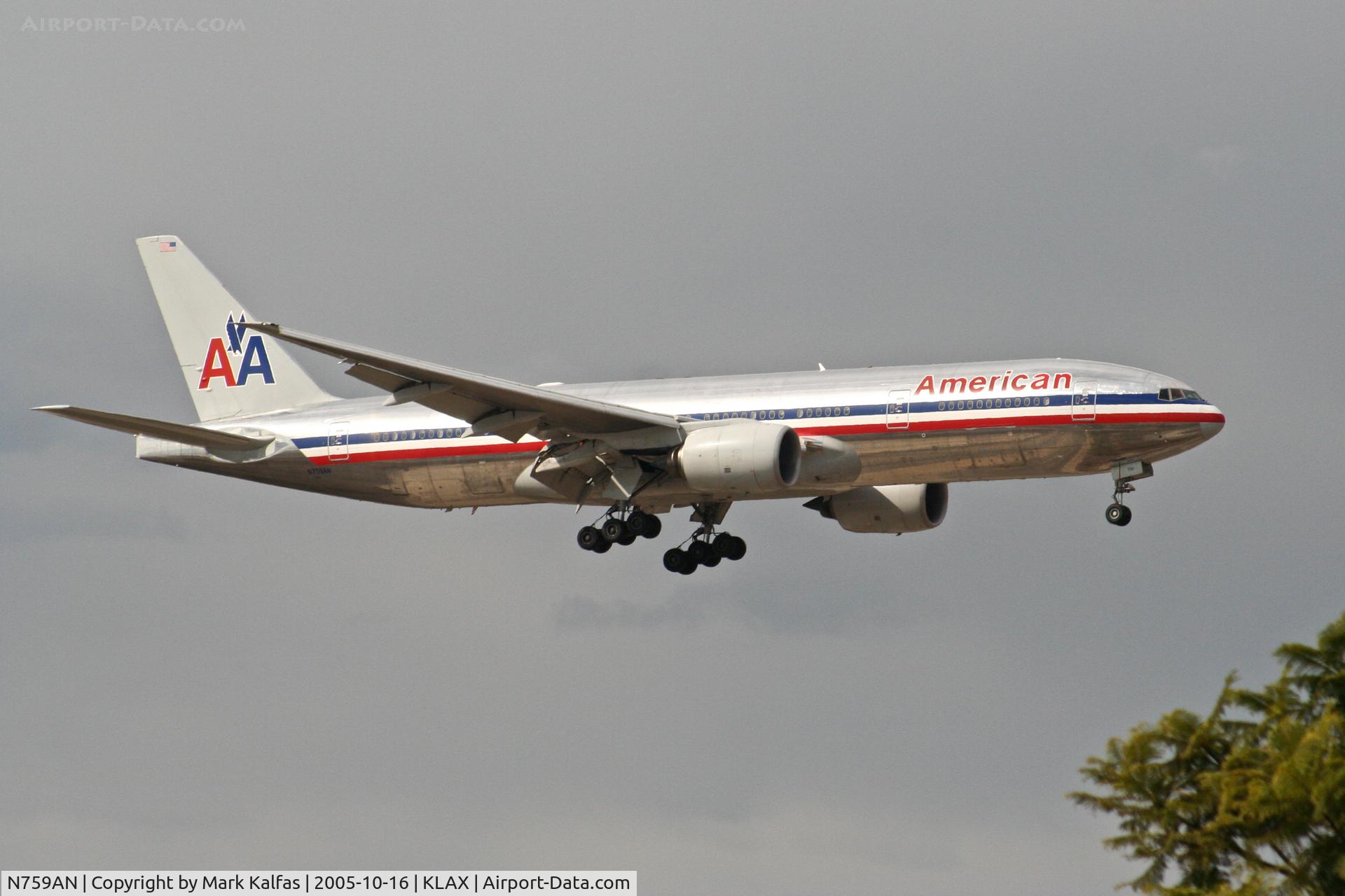 N759AN, 2001 Boeing 777-223/ER C/N 32638, American Airlines Boeing 777-223 N759AN, 7R approach KLAX.
