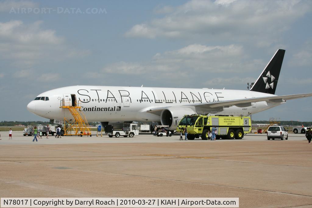 N78017, 2002 Boeing 777-224 (ER) C/N 31679, The star of this show, COA's B772 in the Star Alliance livery.