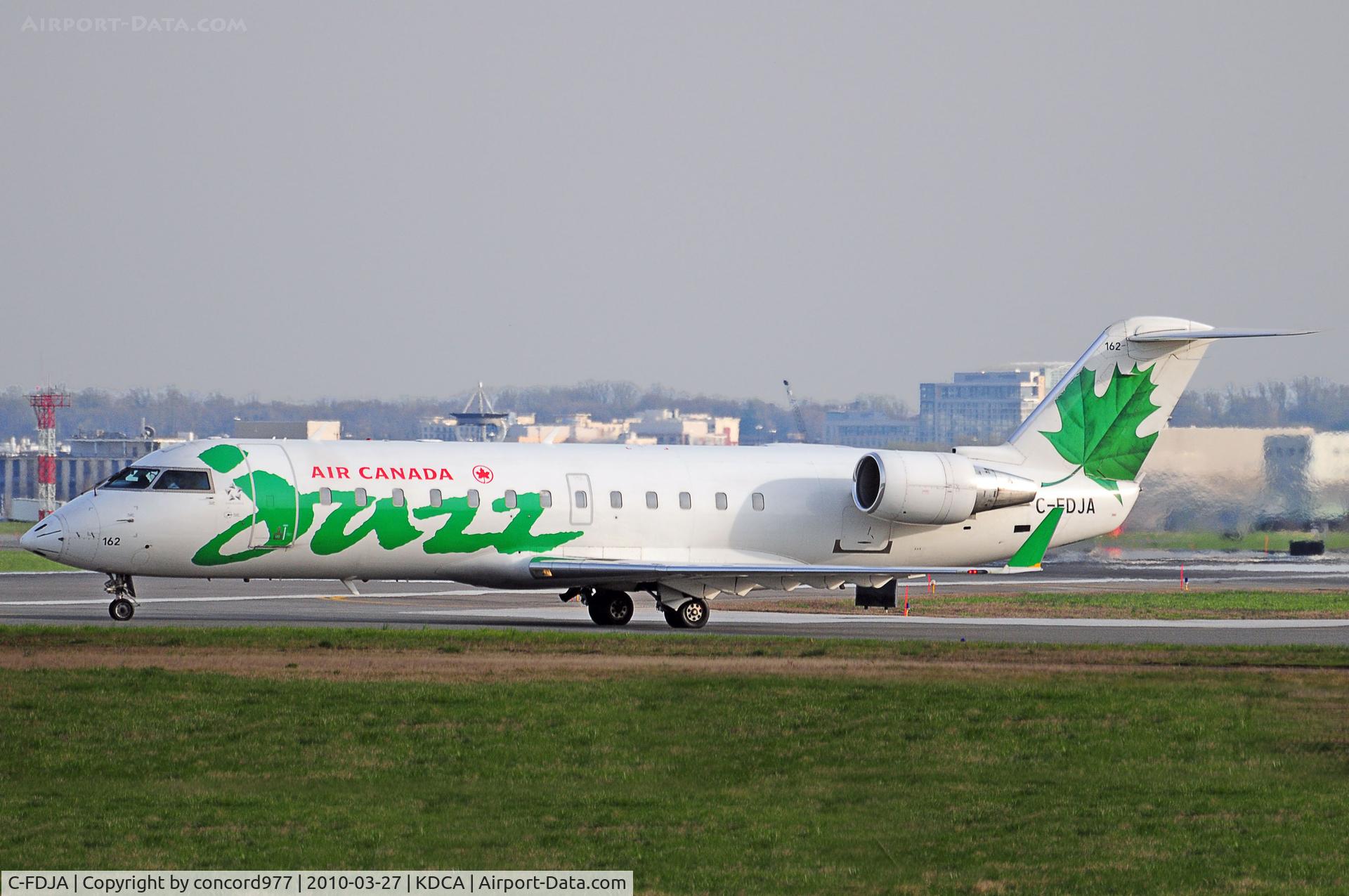 C-FDJA, 2004 Bombardier CRJ-200ER (CL-600-2B19) C/N 7979, Seen at KDCA on 3/27/2010