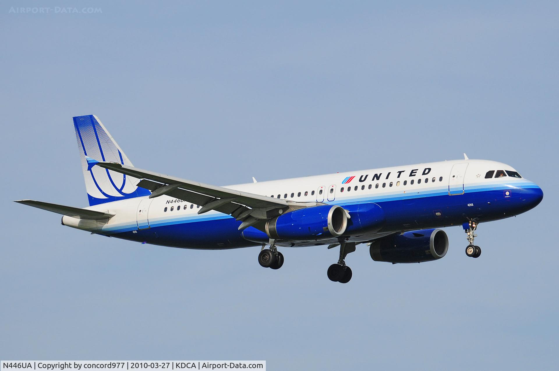 N446UA, 1998 Airbus A320-232 C/N 834, Seen at KDCA on 3/27/2010