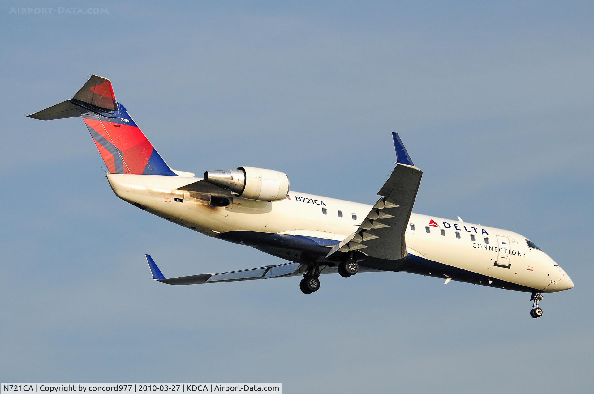 N721CA, 1998 Canadair CRJ-100ER (CL-600-2B19) C/N 7259, Seen at KDCA on 3/27/2010