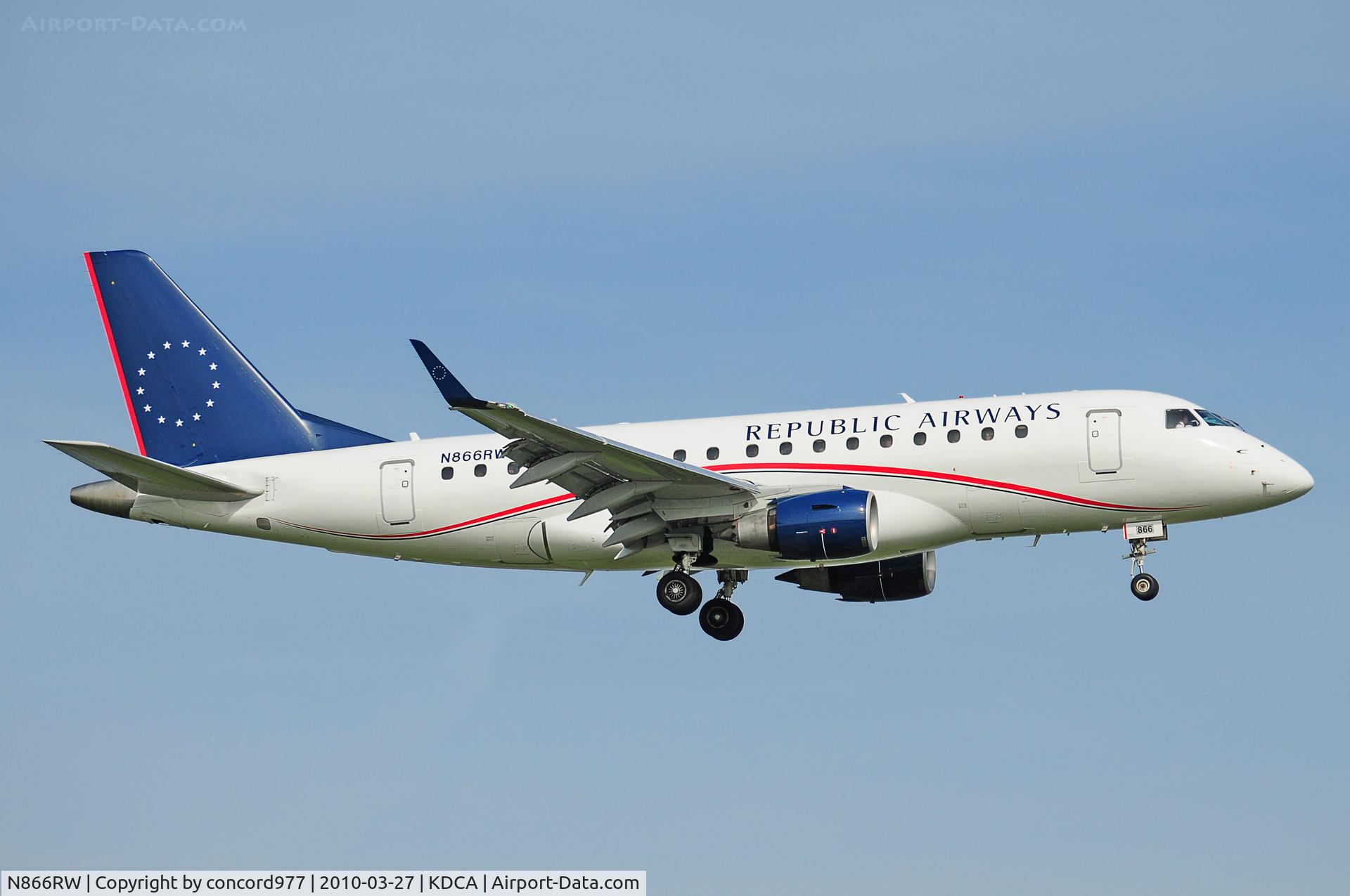 N866RW, 2006 Embraer 170SU (ERJ-170-100SU) C/N 17000129, Seen at KDCA on 3/27/2010