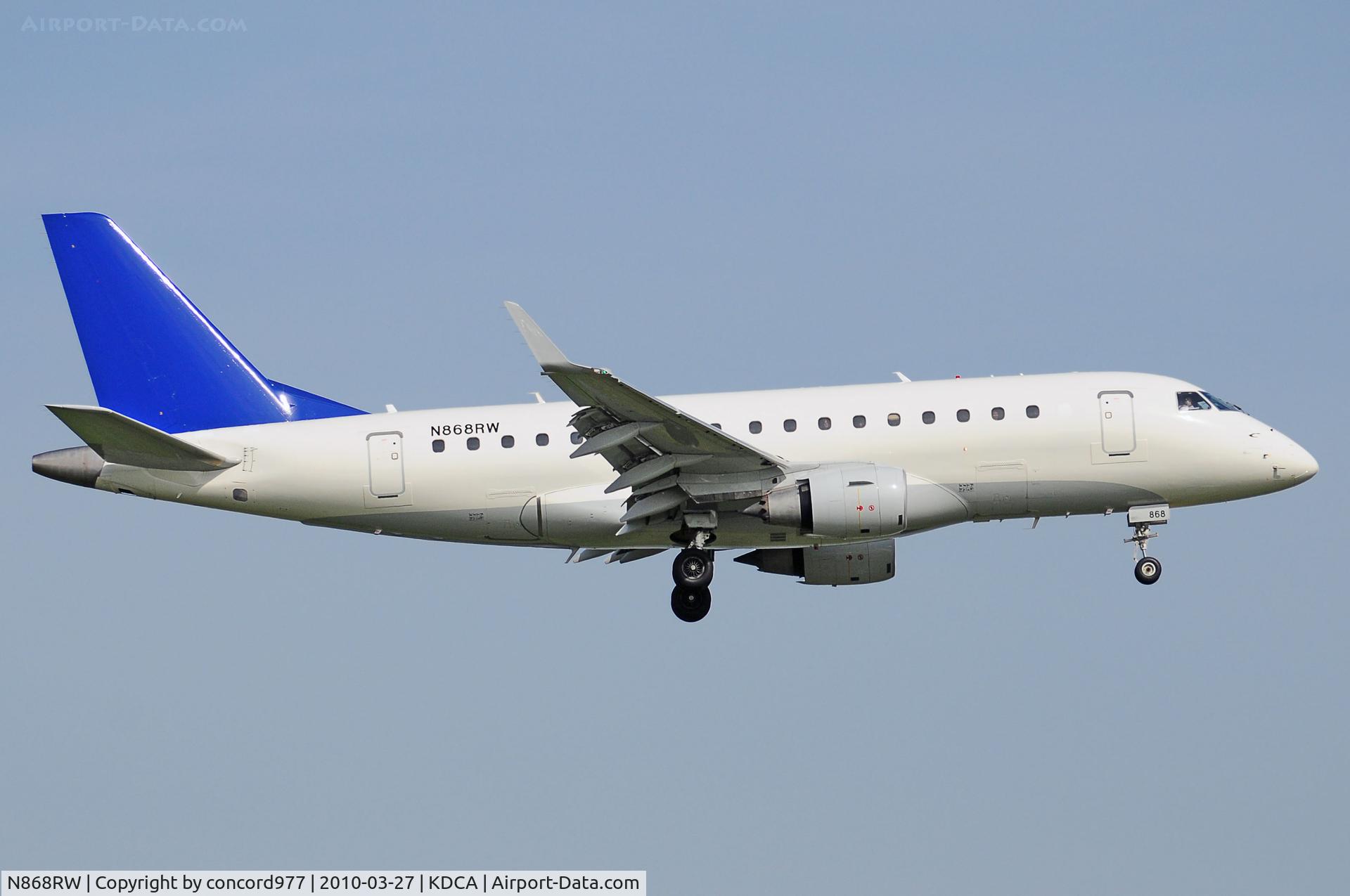 N868RW, 2006 Embraer 170SE (ERJ-170-100SE) C/N 17000131, Seen at KDCA on 3/27/2010