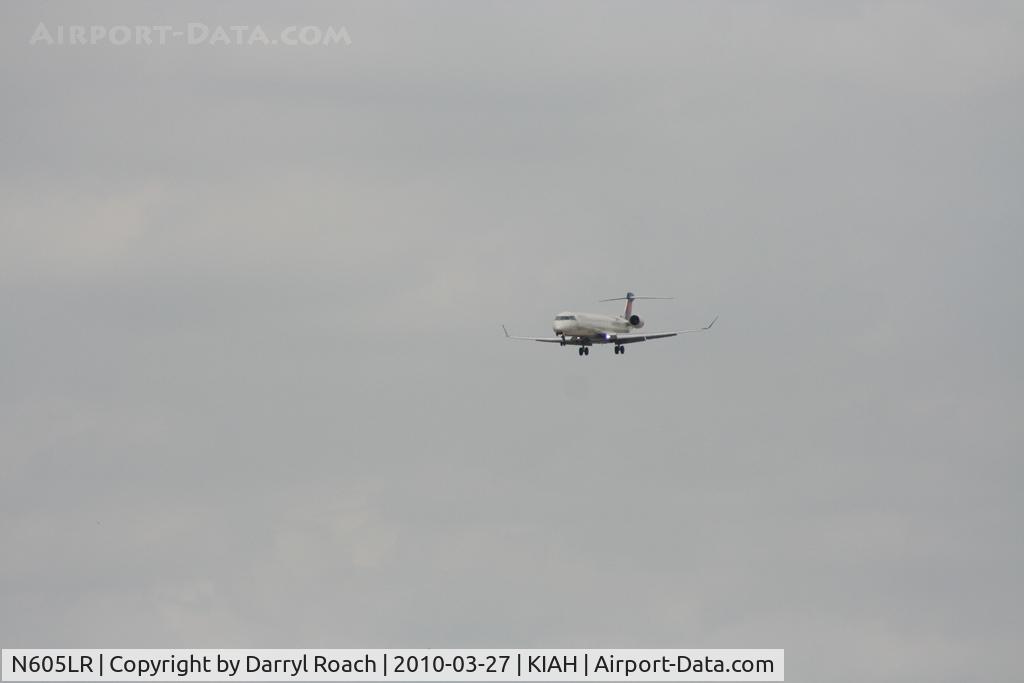 N605LR, 2008 Bombardier CRJ-900ER (CL-600-2D24) C/N 15160, DAL CRJ on short final for 26L.