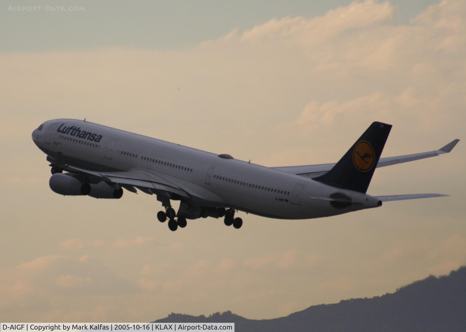 D-AIGF, 1994 Airbus A340-311 C/N 035, Luftansa Airbus A340-311 D-AIGF, 25R departure KLAX.