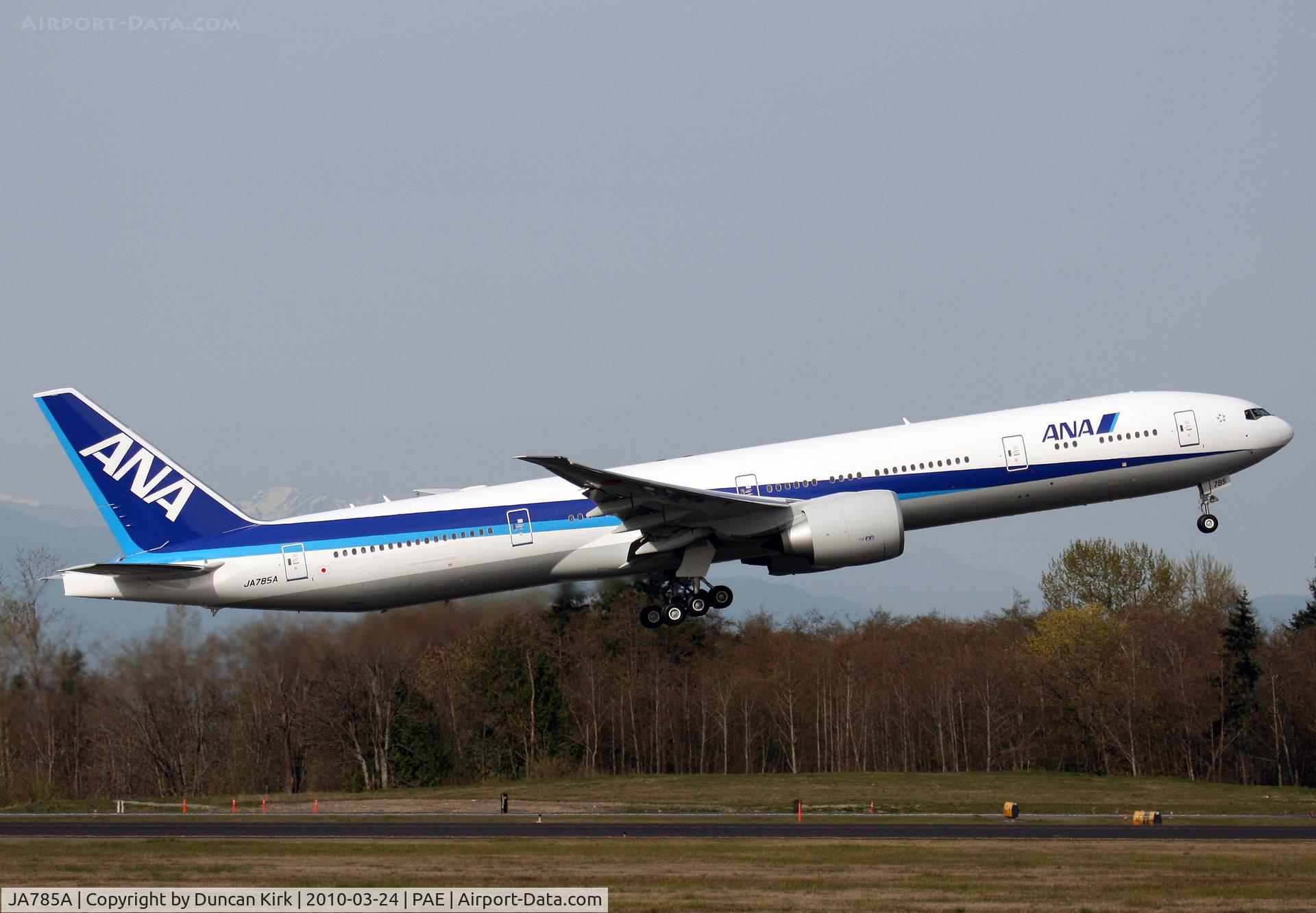 JA785A, 2010 Boeing 777-381/ER C/N 37951, Another test flight