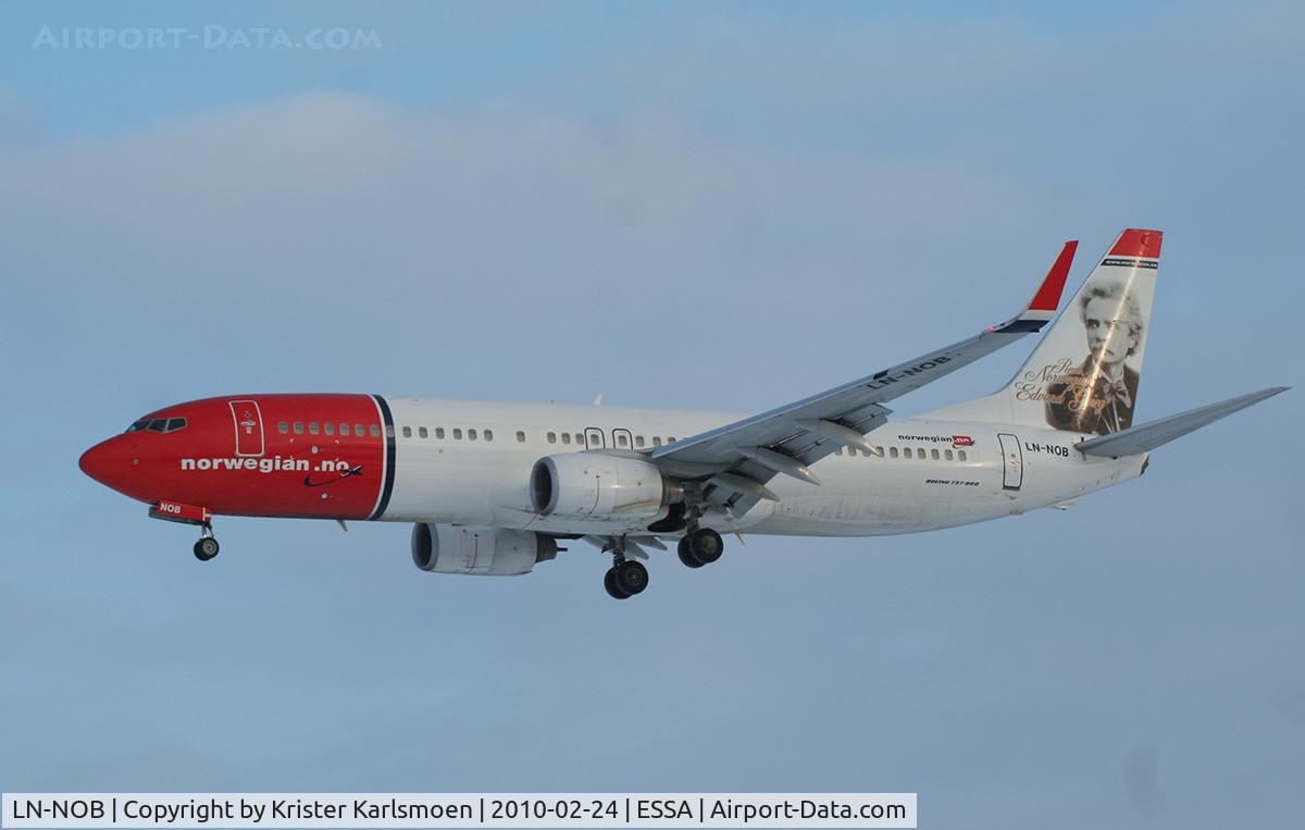 LN-NOB, 2008 Boeing 737-8FZ C/N 34954, Landing RWY26