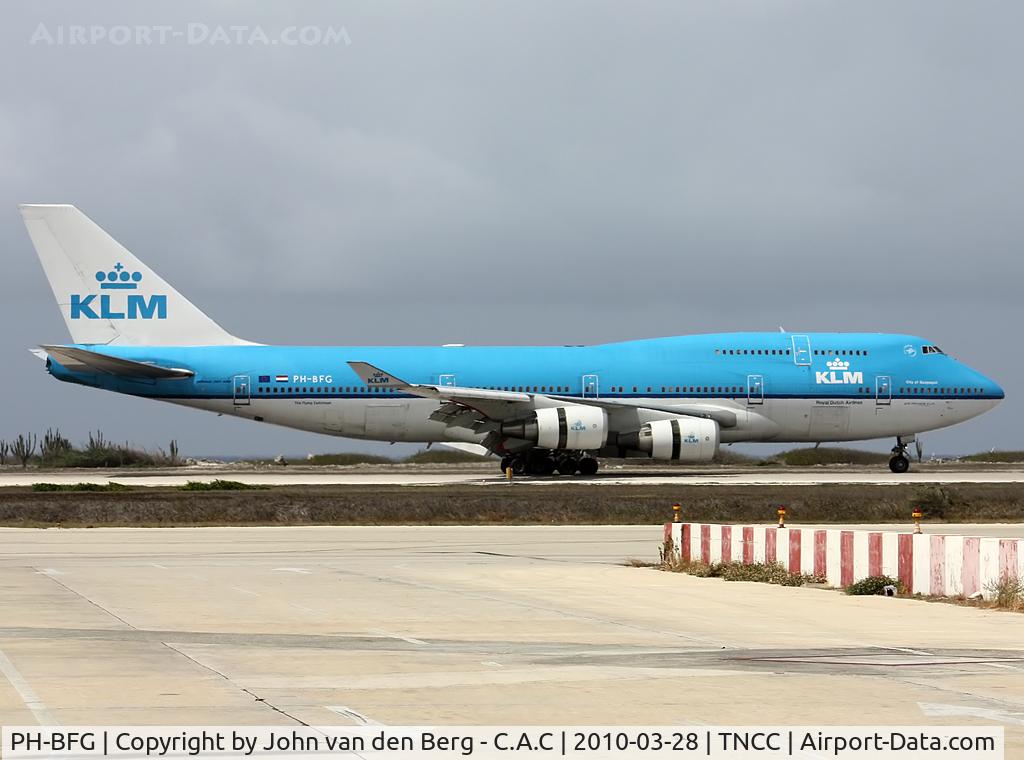 PH-BFG, 1990 Boeing 747-406 C/N 24517, KLM Boeing 747-406  PH-BFG  ( 24517/782 ) @ CUR / TNCC