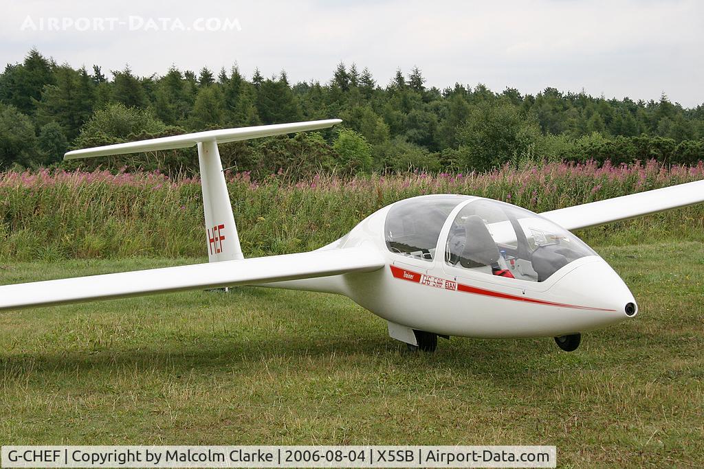 G-CHEF, Elan DG-500 Trainer C/N 5E53T20, Elan DG-500 Trainer at Sutton Bank, North Yorkshire in 2006.