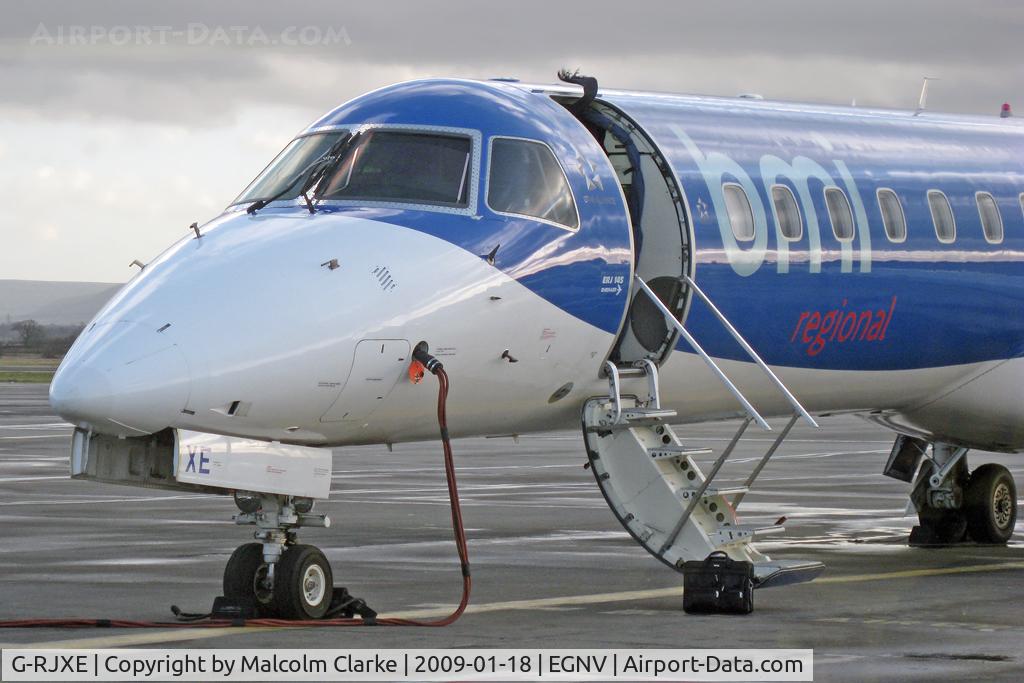 G-RJXE, 2000 Embraer EMB-145EP (ERJ-145EP) C/N 145245, Embraer EMB-145EP at Durham Tees Valley Airport in 2009.