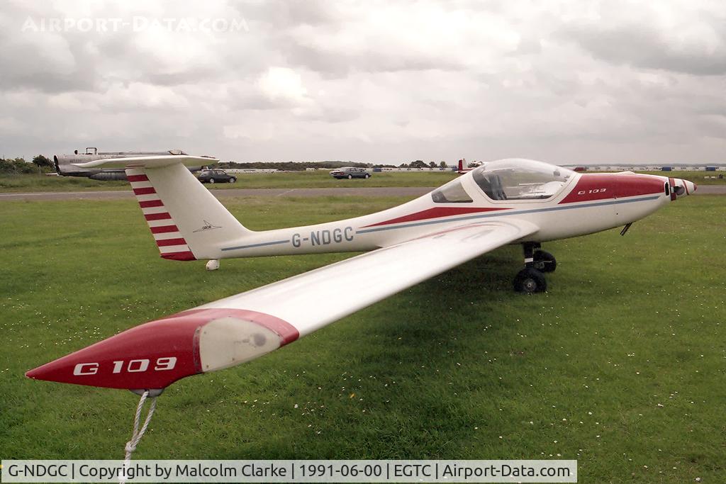 G-NDGC, 1983 Grob G-109 C/N 6150, Grob G-109 at Cranfield Airport in 1991. Later transferred to Sweden.
