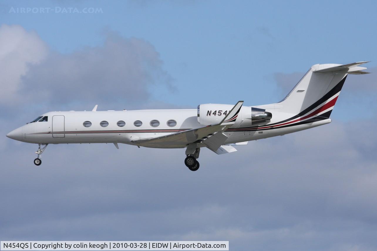 N454QS, 2001 Gulfstream Aerospace Gulfstream IV C/N 1454, Netjets G-IV
