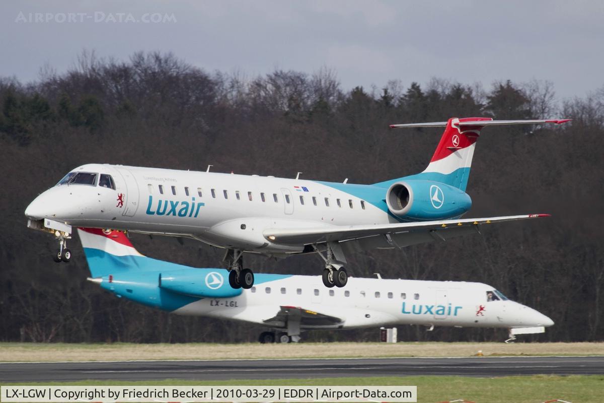 LX-LGW, 1999 Embraer EMB-145LU (ERJ-145LU) C/N 145135, about to touchdown