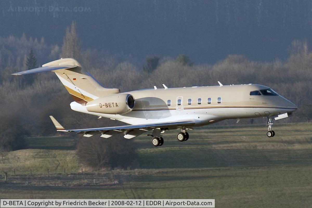 D-BETA, 2005 Bombardier Challenger 300 (BD-100-1A10) C/N 20079, short final RW 09