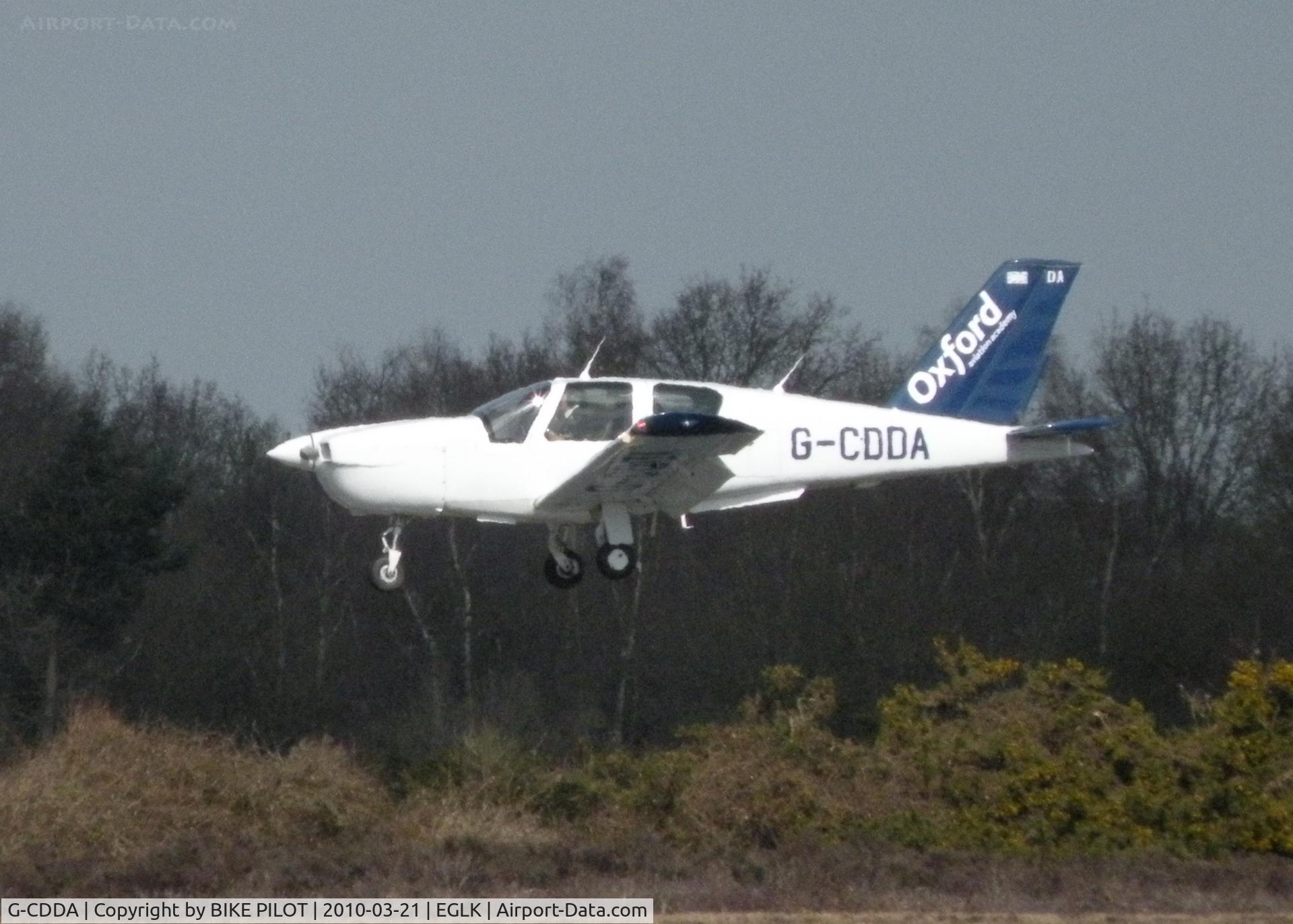 G-CDDA, 1998 Socata TB-20 Trinidad C/N 1860, TB20 FROM OXFORD AVIATION ACADEMY, TOUCH AND GO RWY 25