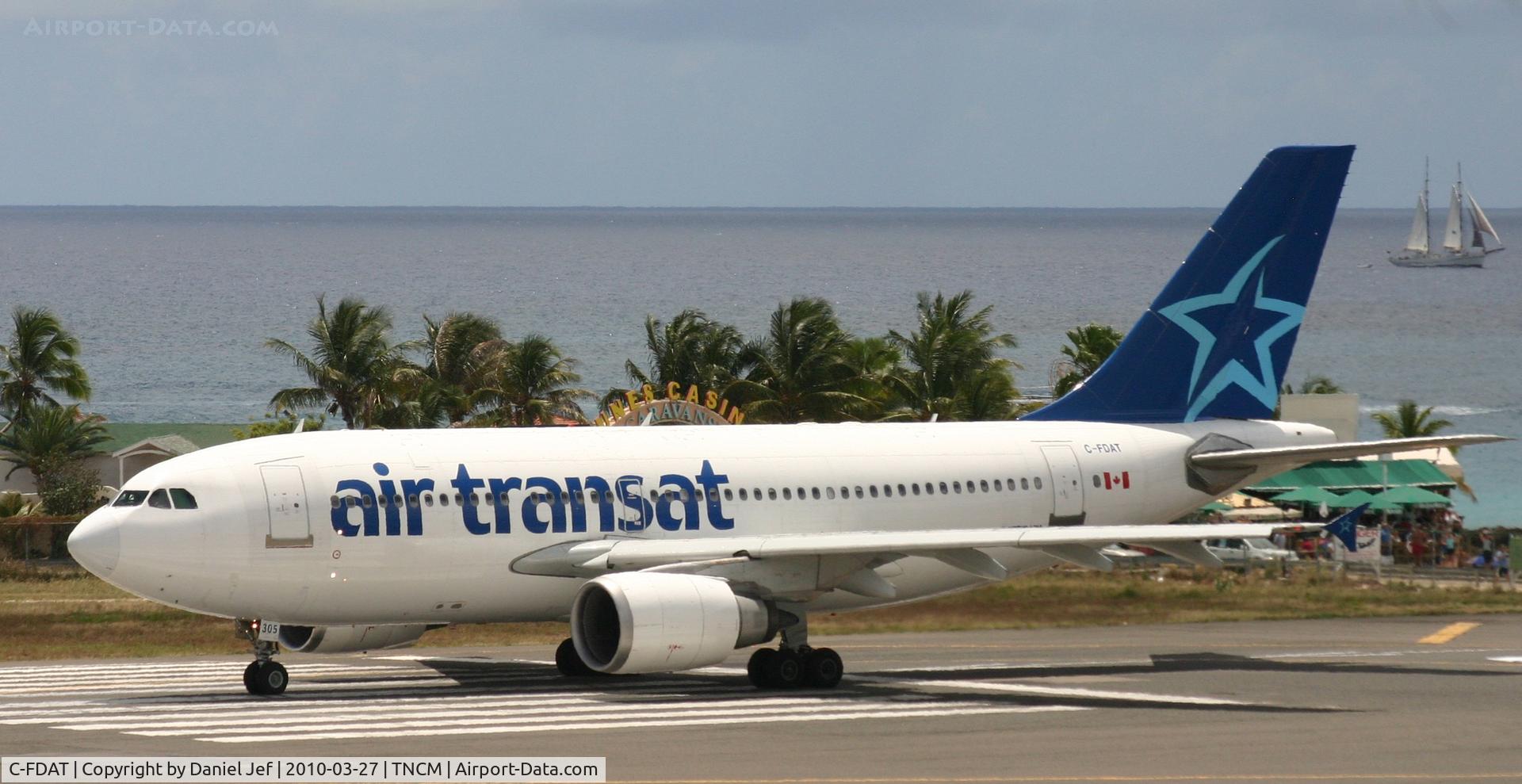 C-FDAT, 1992 Airbus A310-308 C/N 658, Air transat at the lines runway 10