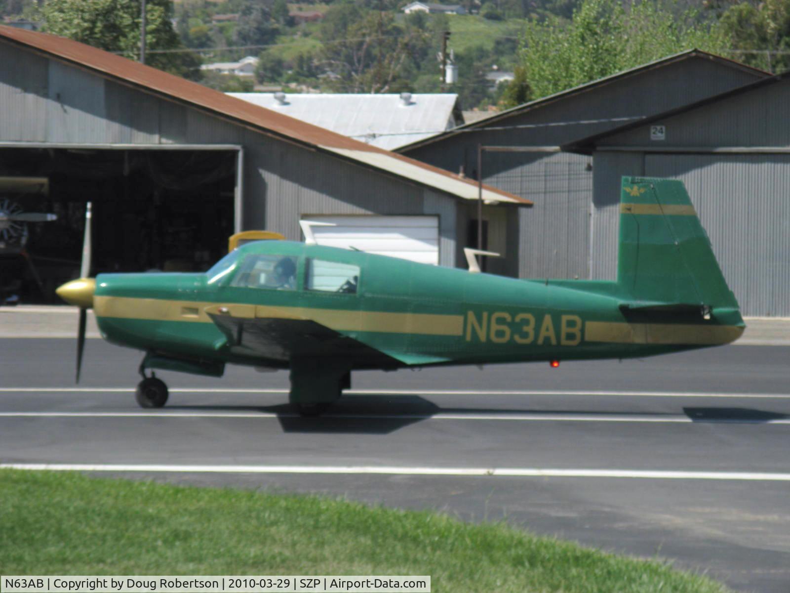 N63AB, 1965 Mooney M20E C/N 914, 1965 Mooney M20E SUPER 21, Lycoming IO-360 200 Hp, landing roll Rwy 22