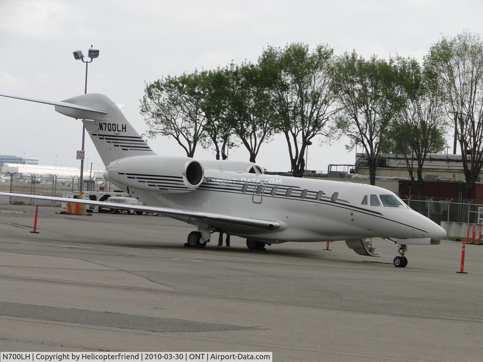 N700LH, 2001 Cessna 750 Citation X C/N 750-0148, Parked at Ontario