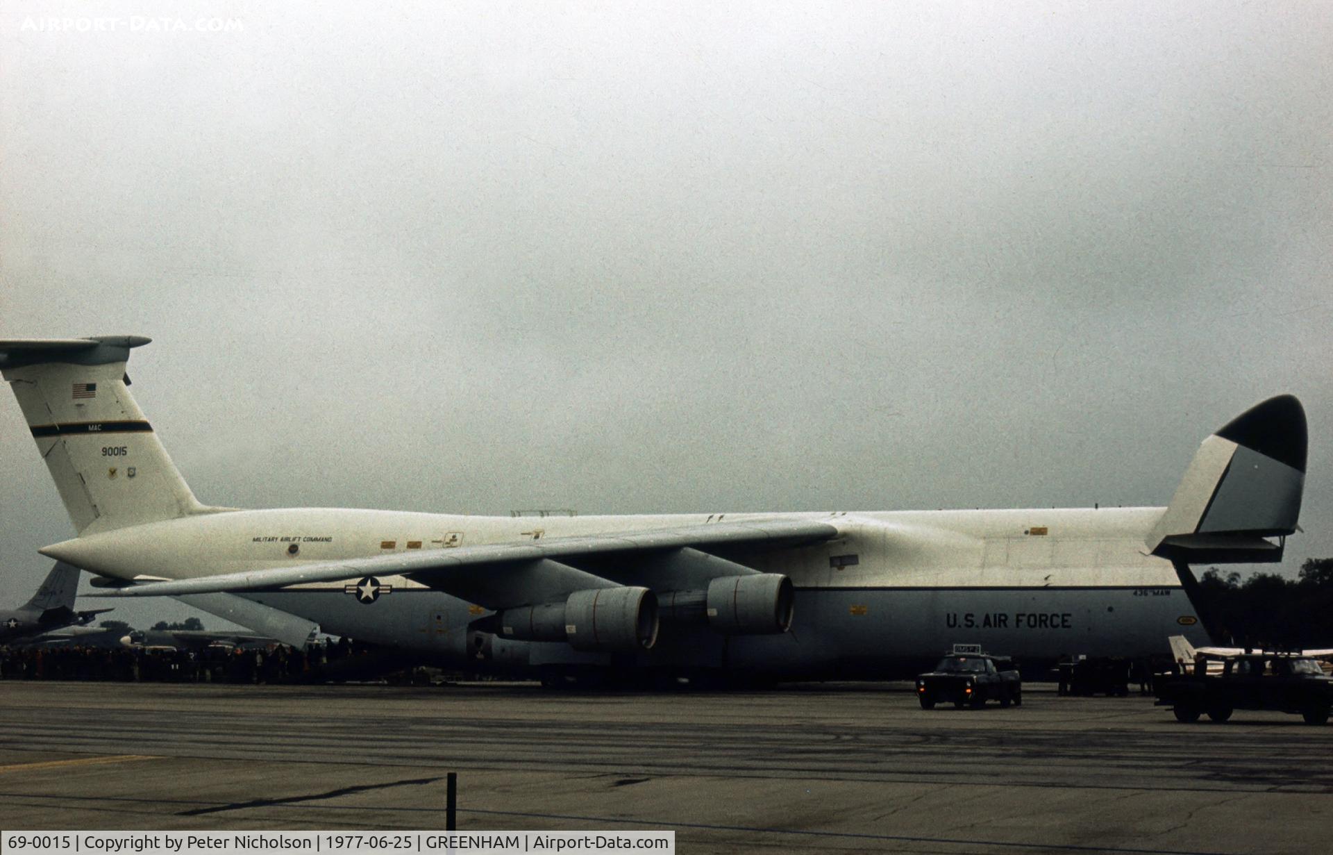 69-0015, 1969 Lockheed C-5A Galaxy C/N 500-0046, C-5A Galaxy of 436 Military Airlift Wing at Dover AFB on display at the 1977 Intnl Air Tattoo at RAF Greenham Common.