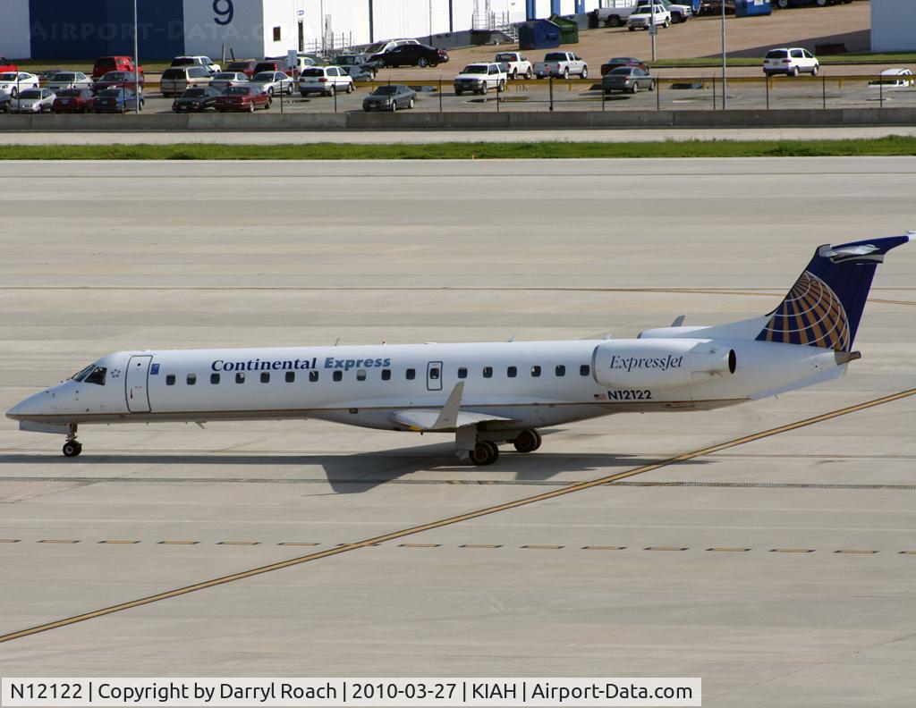 N12122, 2003 Embraer ERJ-145XR (EMB-145XR) C/N 145684, ERJ taxis in.