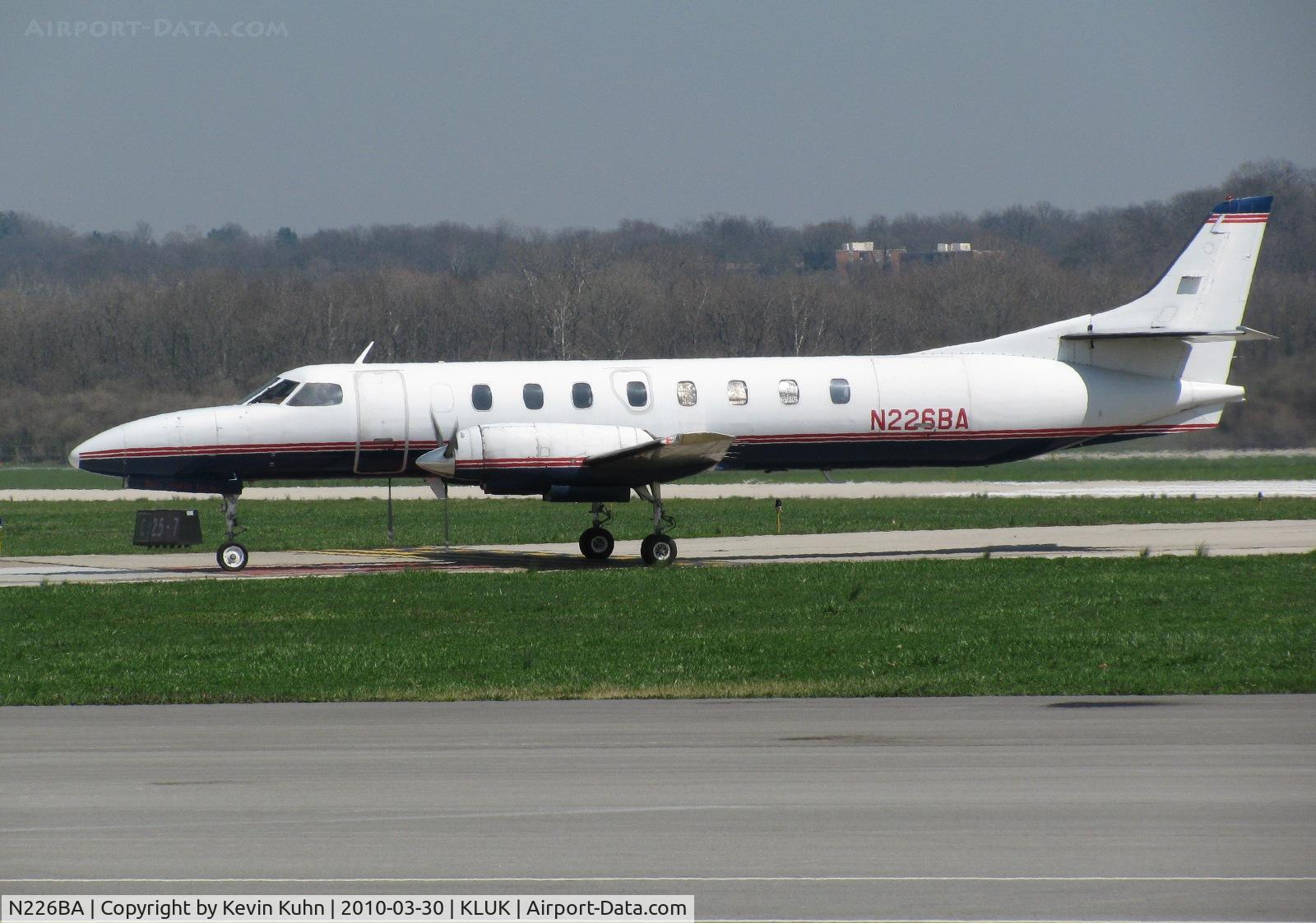 N226BA, 1979 Swearingen SA-226TC Metro II C/N TC-321, Smart Metro II arriving as 