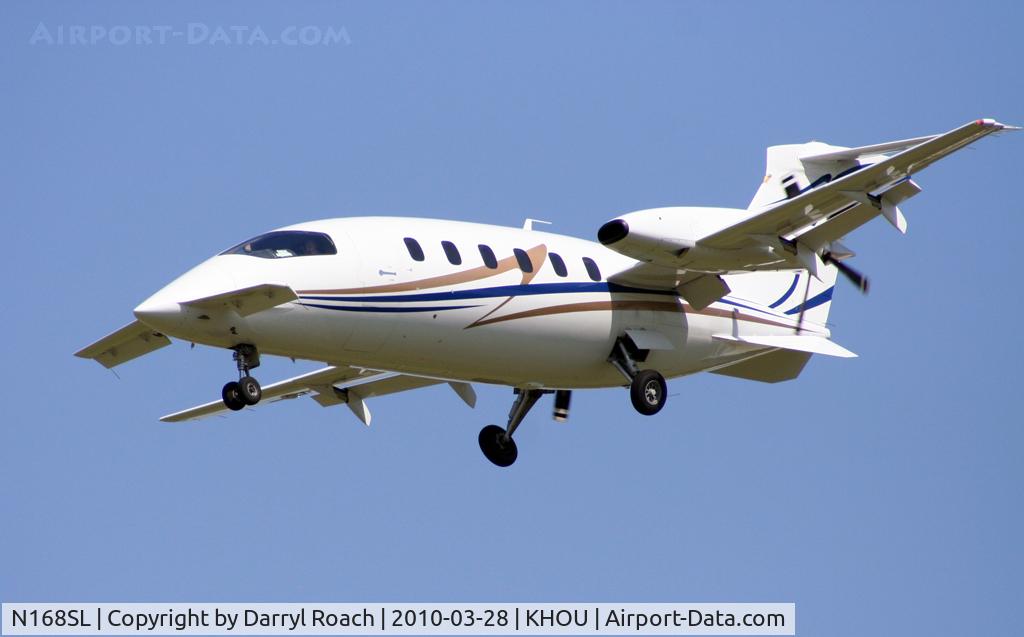 N168SL, 2007 Piaggio P-180 C/N 1139, Short final 30L.
