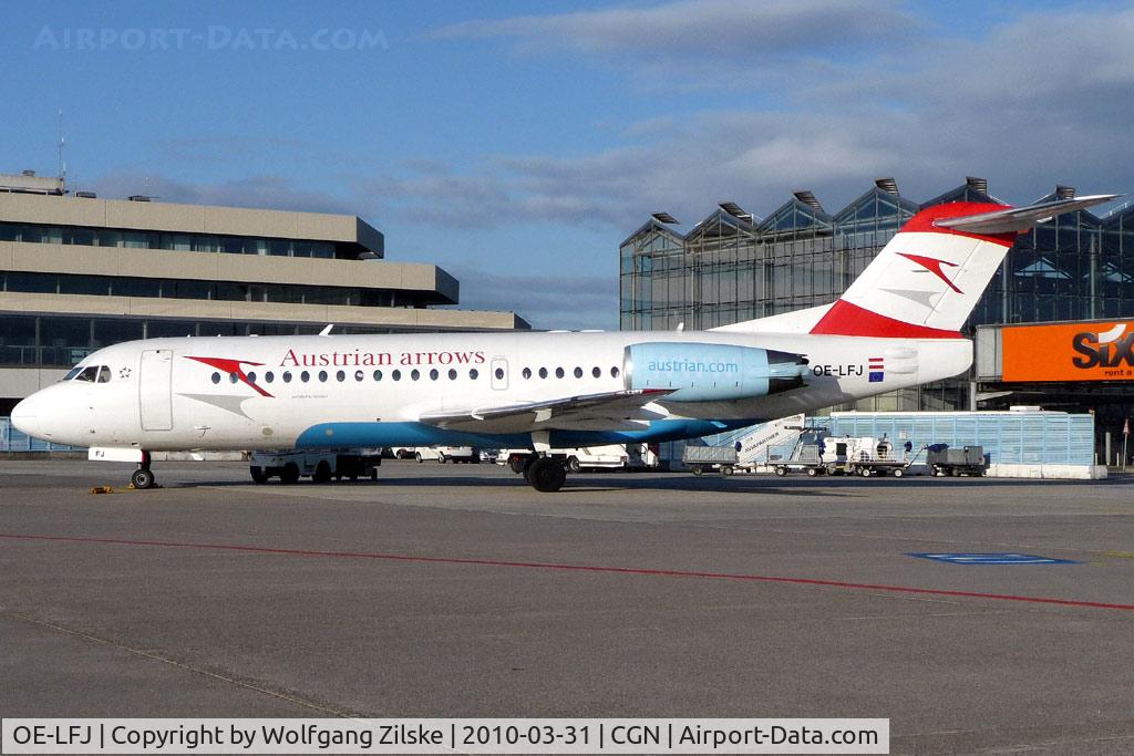 OE-LFJ, 1995 Fokker 70 (F-28-0070) C/N 11532, visitor