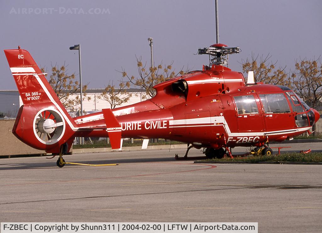 F-ZBEC, Aerospatiale AS-365 Dauphin C/N Not found F-ZBEC, Parked at the Securite Civile Center...