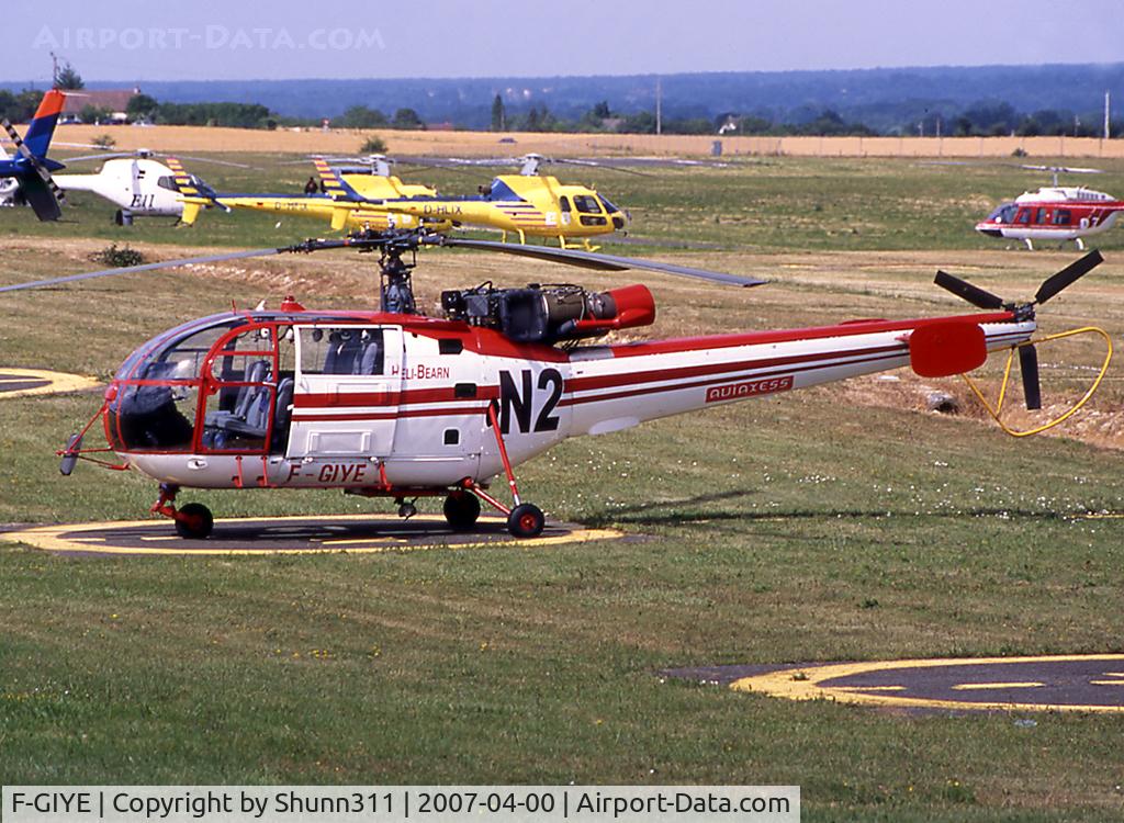 F-GIYE, Aerospatiale SA-316B Alouette III C/N 1452, Parked at the Magny-Court Heliport during Formula One GP 2004