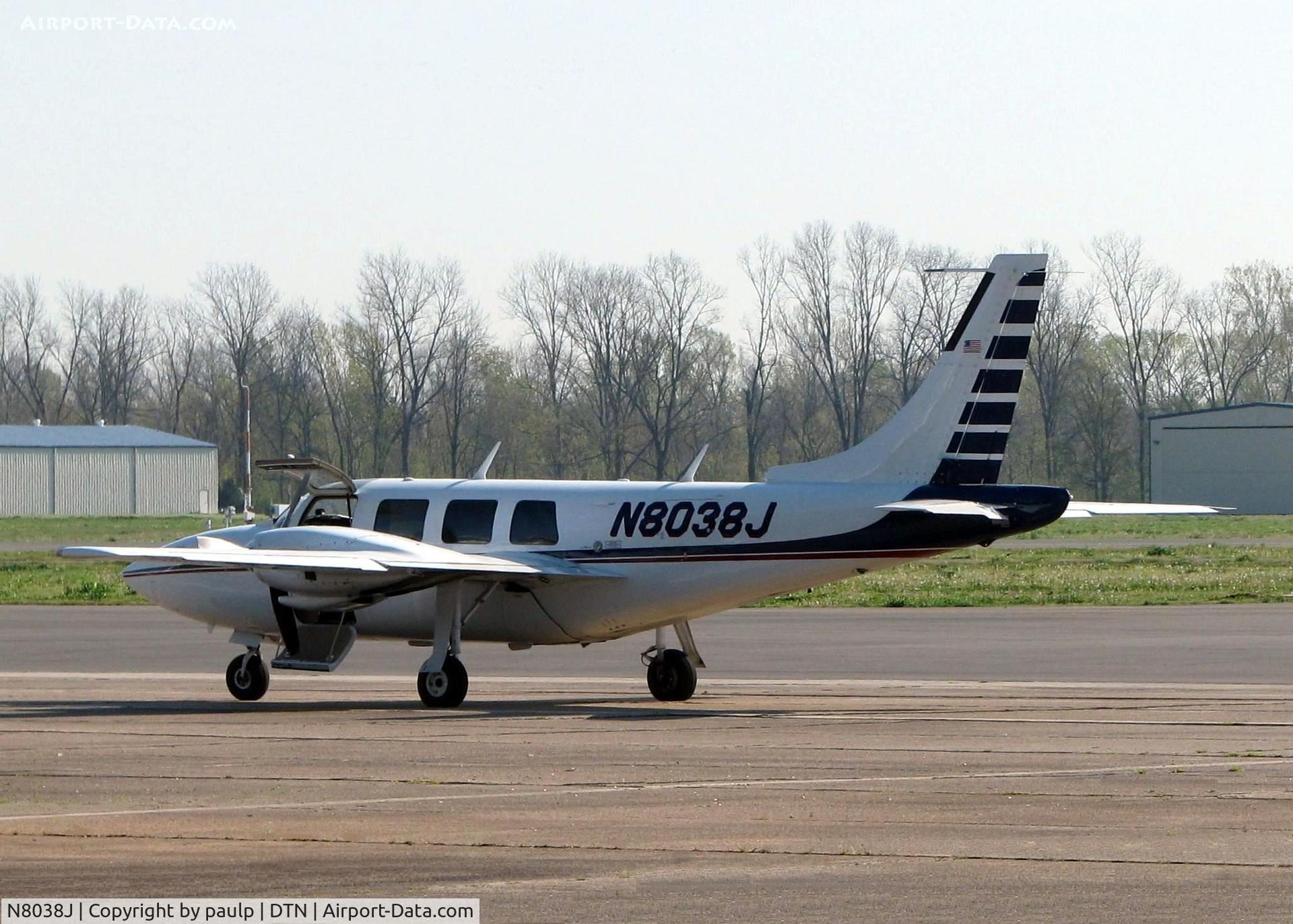 N8038J, 1978 Piper Aerostar 601P C/N 61P-0519-217, At Downtown Shreveport.