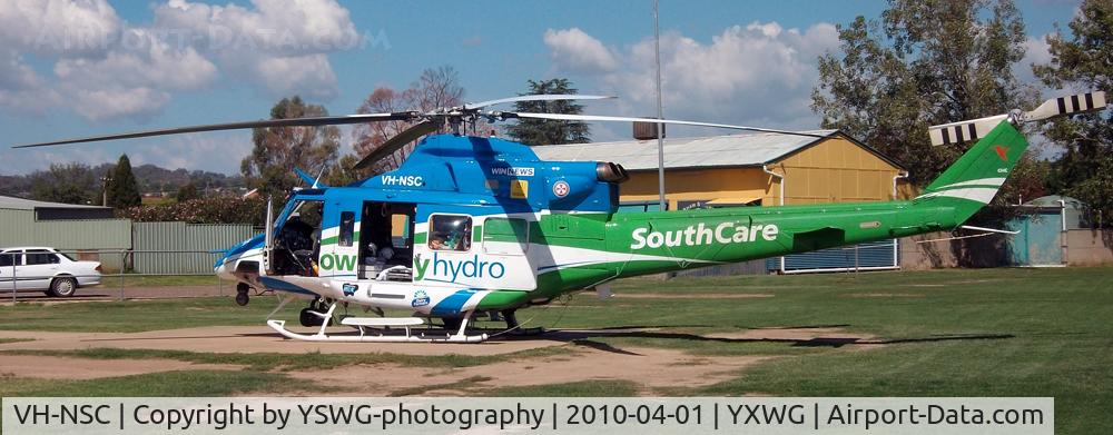VH-NSC, 1975 Bell 412 C/N 33029, snowyhydro SouthCare VH-NSC Bell 412 Helicopter at the Duke of Kent Oval Helipad in Wagga Wagga.