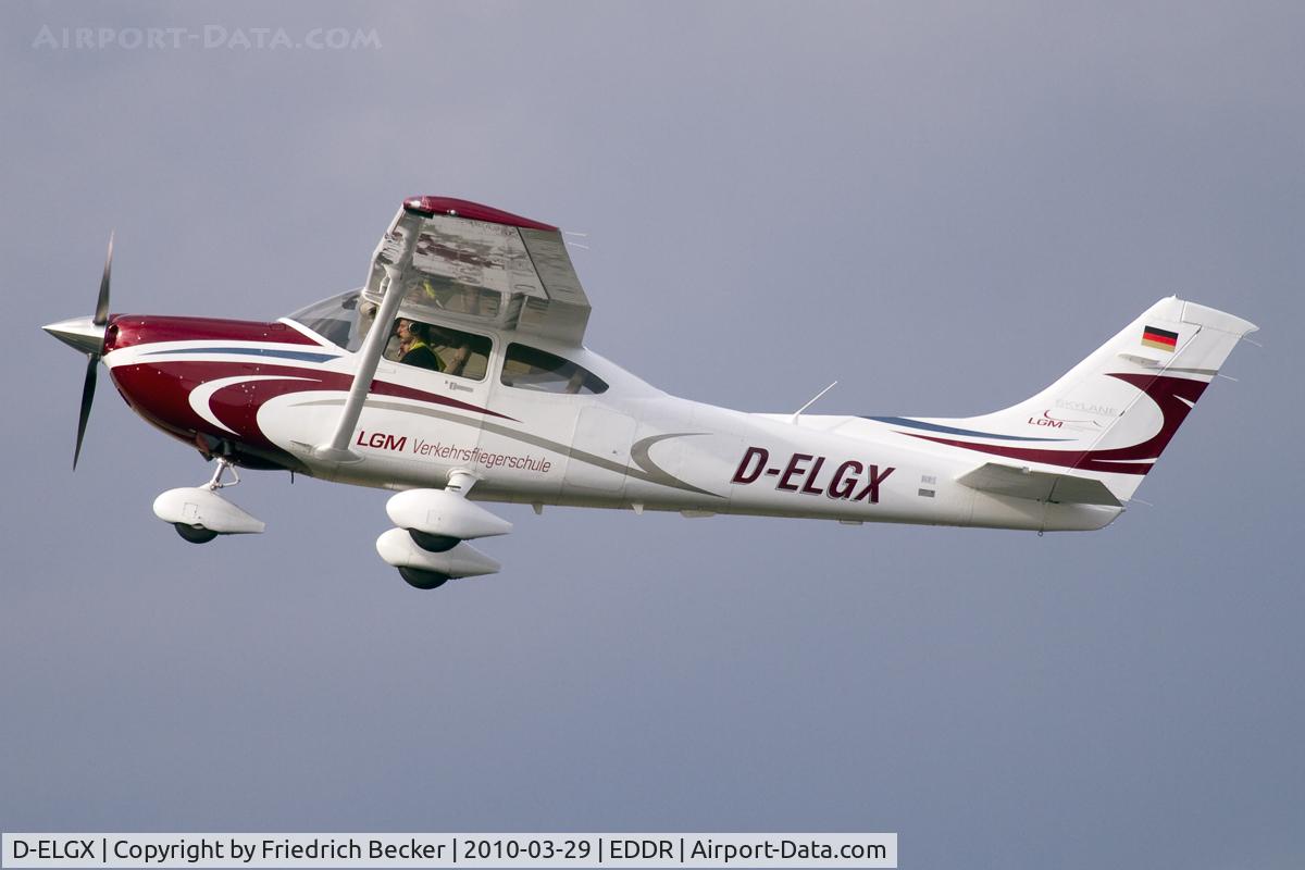 D-ELGX, Cessna T182T Turbo Skylane C/N Not found D-EVDE, departing Saarbrücken