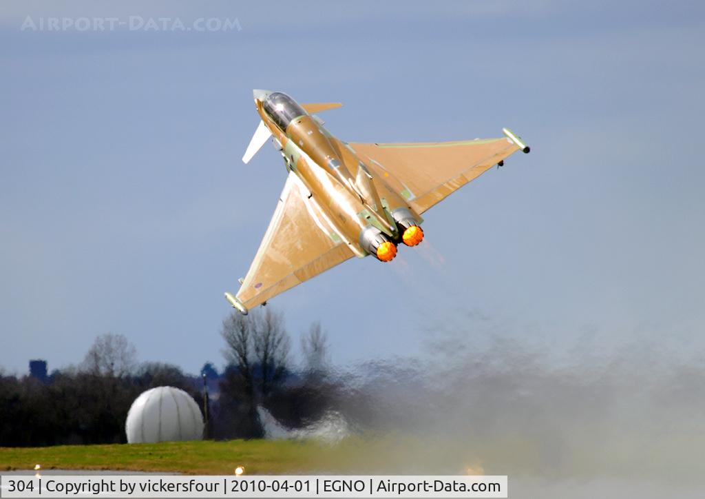 304, 2010 Eurofighter EF-2000 Typhoon T C/N CT004/BT021/240, BAE Systems Warton. EF2000(T) Typhoon. Destined for the Royal Saudia Air Force as 304.