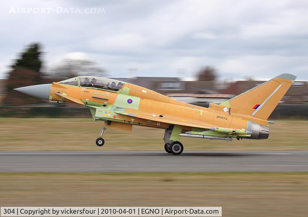 304, 2010 Eurofighter EF-2000 Typhoon T C/N CT004/BT021/240, BAE Systems Warton. EF2000(T) Typhoon. Destined for the Royal Saudia Air Force as 304.