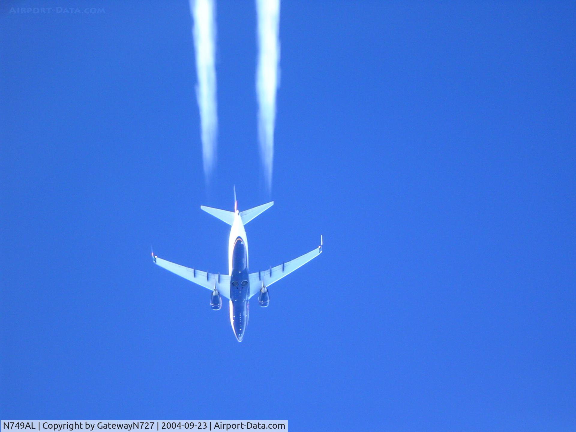 N749AL, 2003 Boeing 737-76N C/N 32738, Aloha B737-700 Inflight Between the Islands and the Mainland.