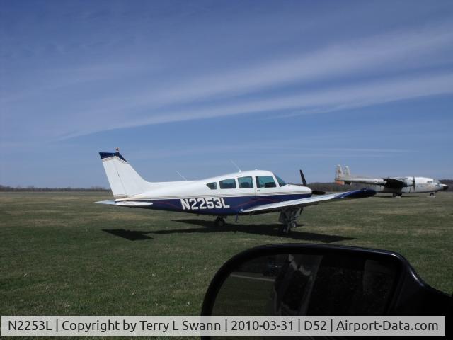 N2253L, 1976 Beech C24R C/N MC-453, Visiting Geneseo Airport