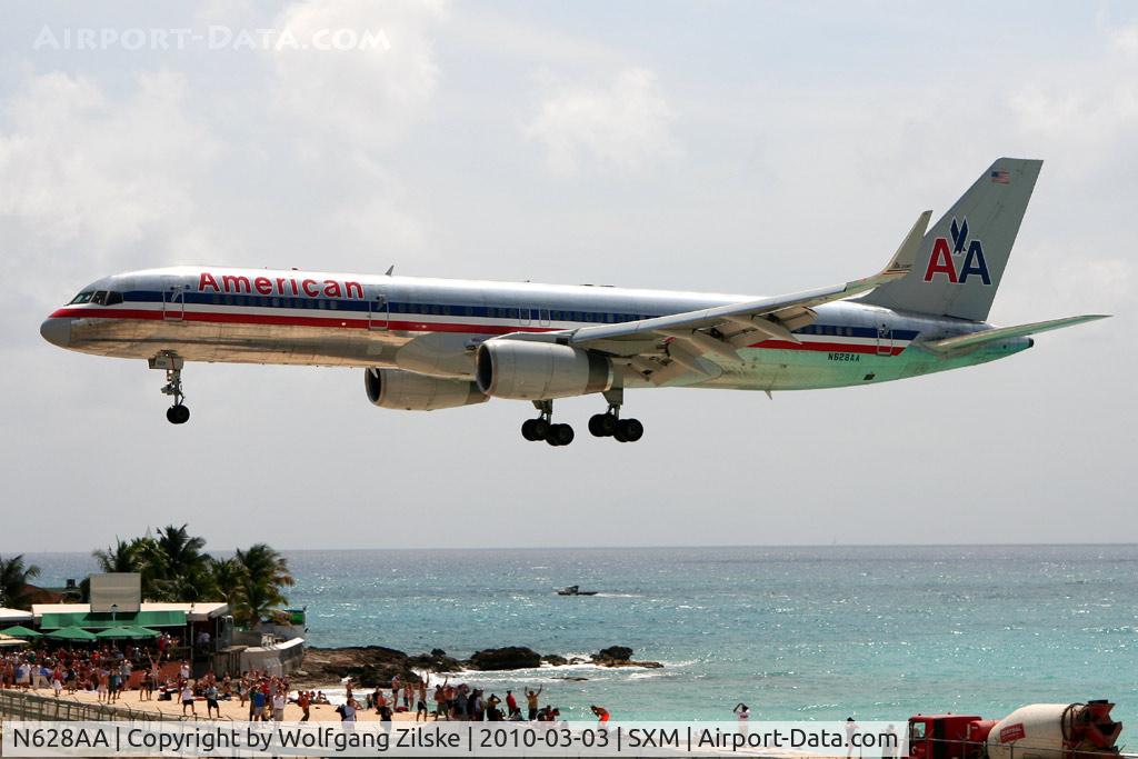 N628AA, 1990 Boeing 757-223 C/N 24586, visitor