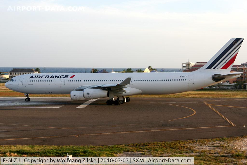 F-GLZJ, 1997 Airbus A340-313X C/N 186, visitor