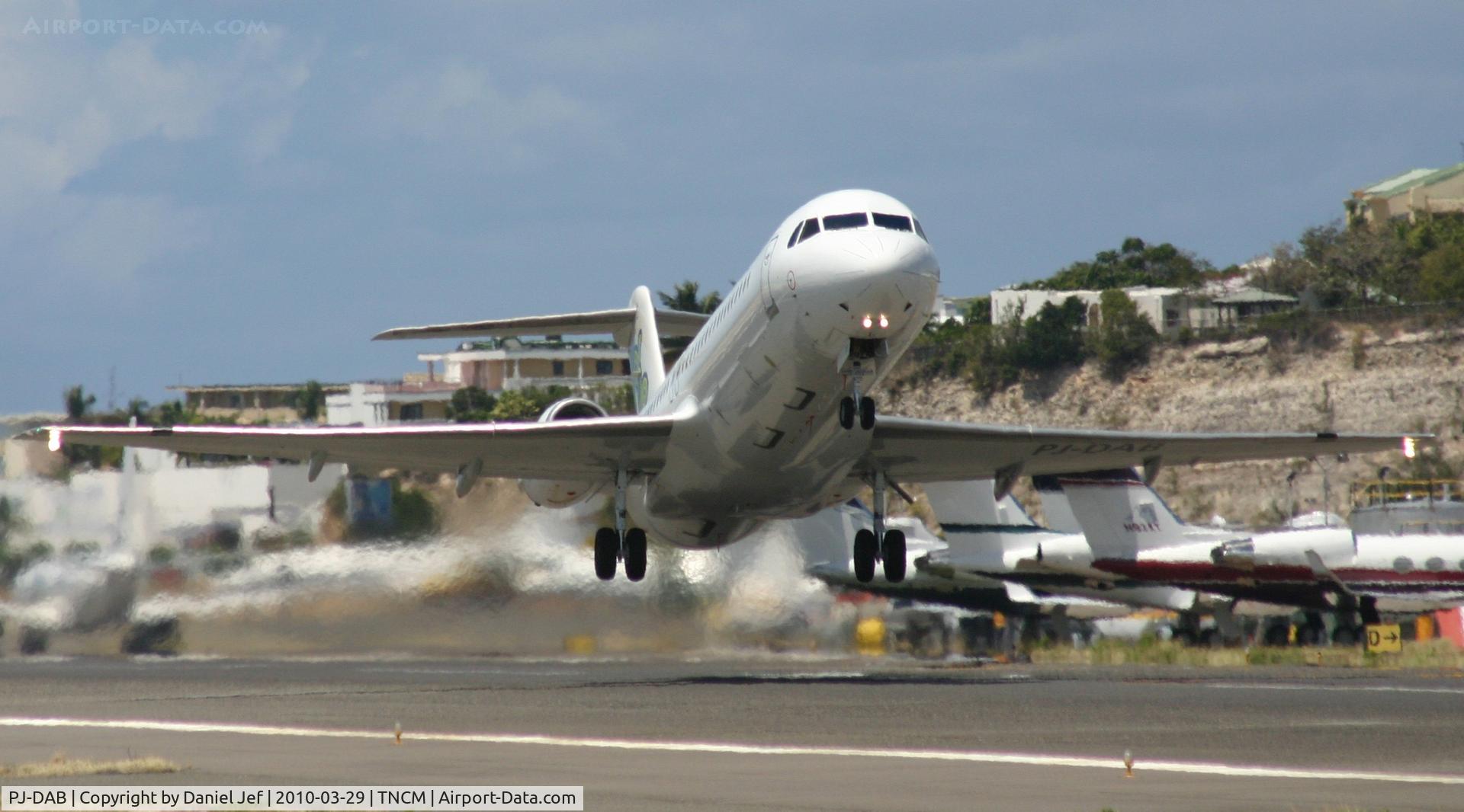 PJ-DAB, 1991 Fokker 100 (F-28-0100) C/N 11331, PJ-DAB departing TNCM runway 10