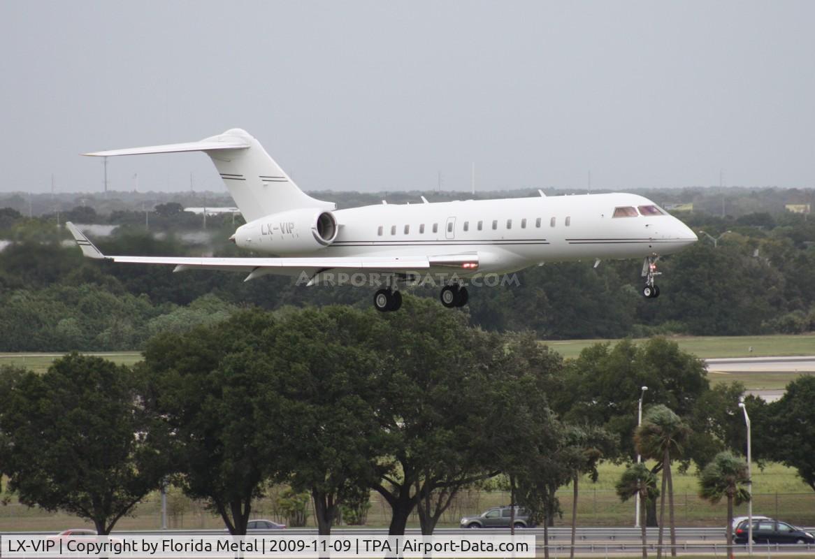 LX-VIP, 2000 Bombardier BD-700-1A10 Global Express C/N 9076, Global Express from Luxemburg