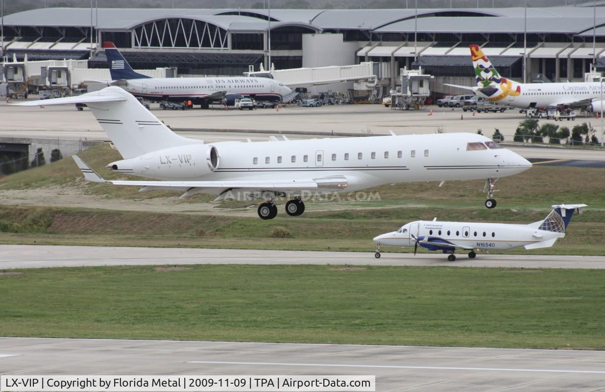 LX-VIP, 2000 Bombardier BD-700-1A10 Global Express C/N 9076, Global Express from Luxemburg