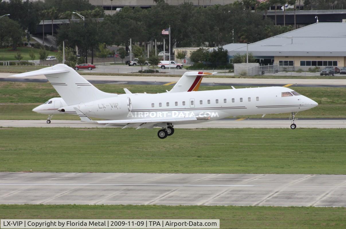 LX-VIP, 2000 Bombardier BD-700-1A10 Global Express C/N 9076, Global Express from Luxemburg