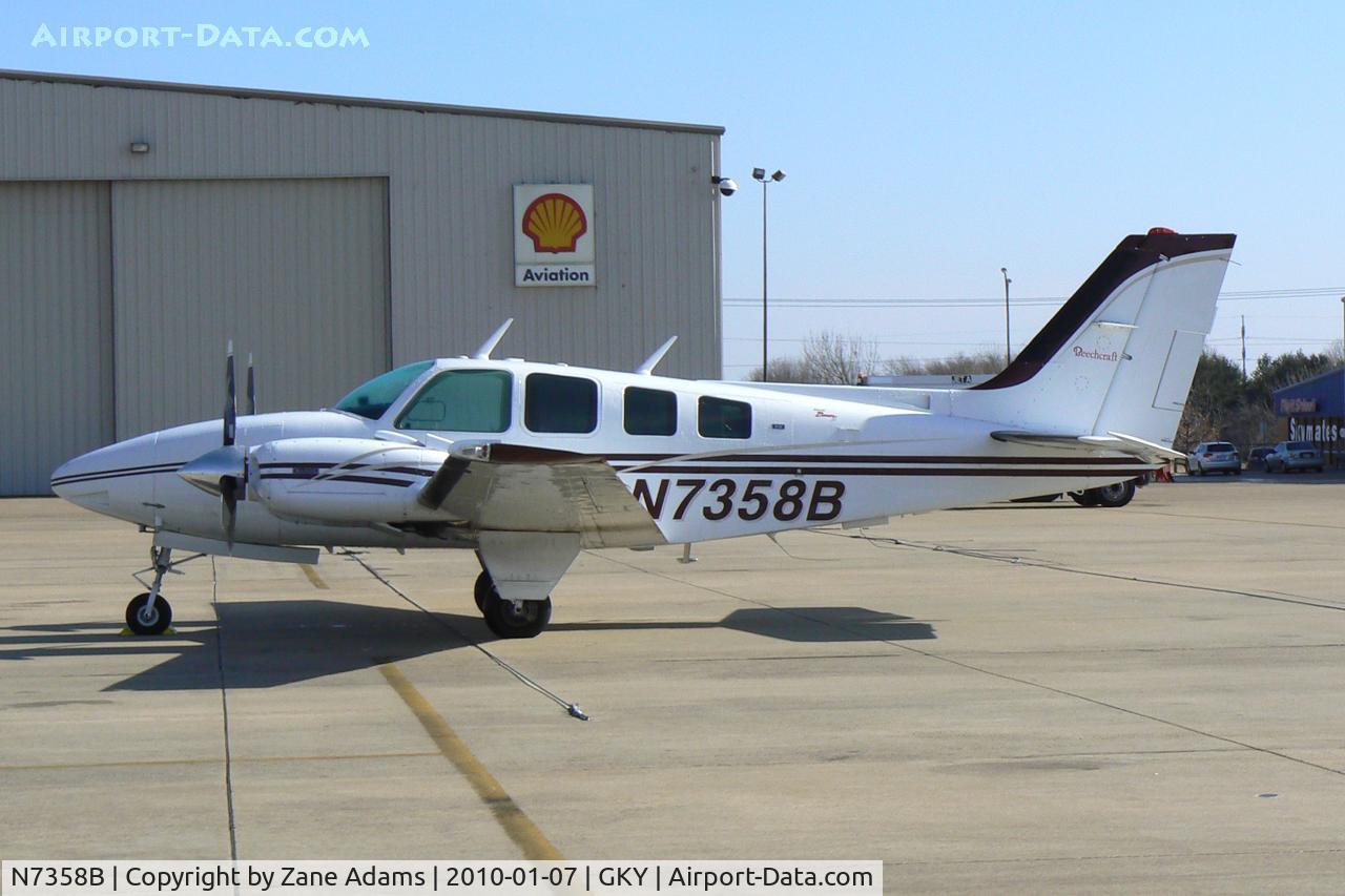 N7358B, 1973 Beech 58 Baron C/N TH-373, At Arlington Municipal