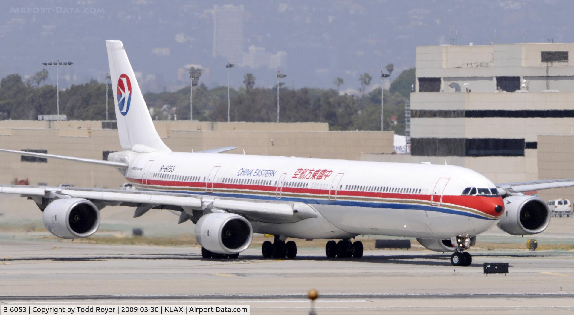 B-6053, 2004 Airbus A340-642 C/N 577, Taxi at LAX